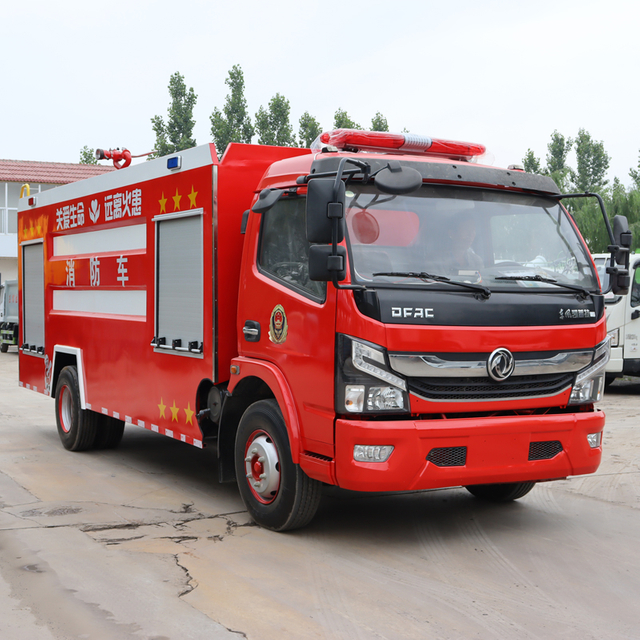 东风牌重型消防车